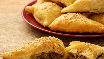Kıymalı Milföy Böreği Tarifi